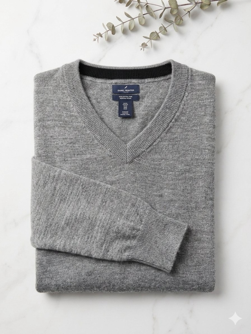 Daniel Hechter Extra Fine Merino Wool V-Neck Sweater Small Gray Quiet Luxury
